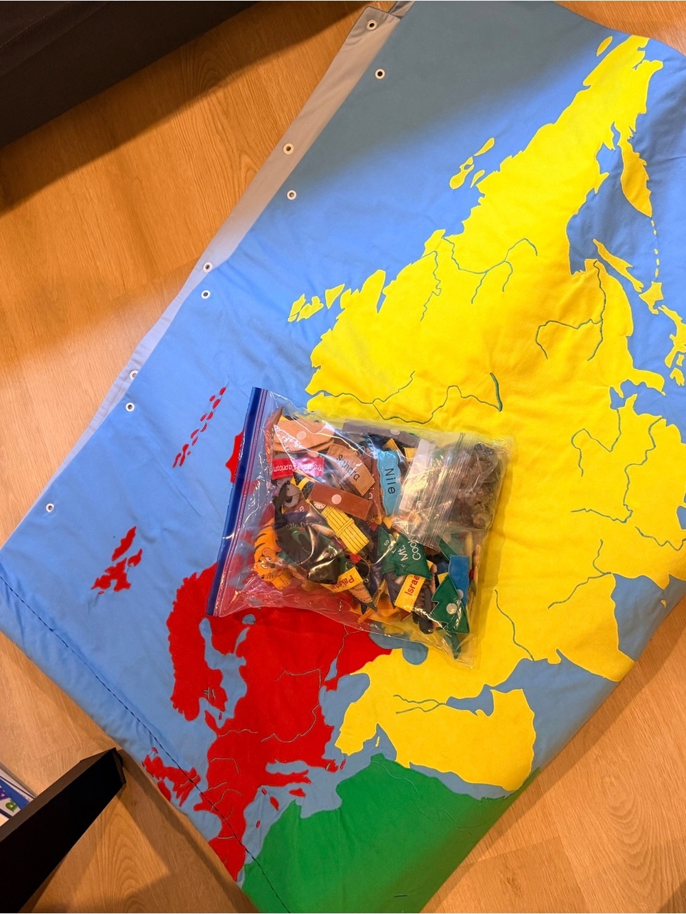 FAO Schwarz World Wall Map Play in Blue, Yellow, Red, Green